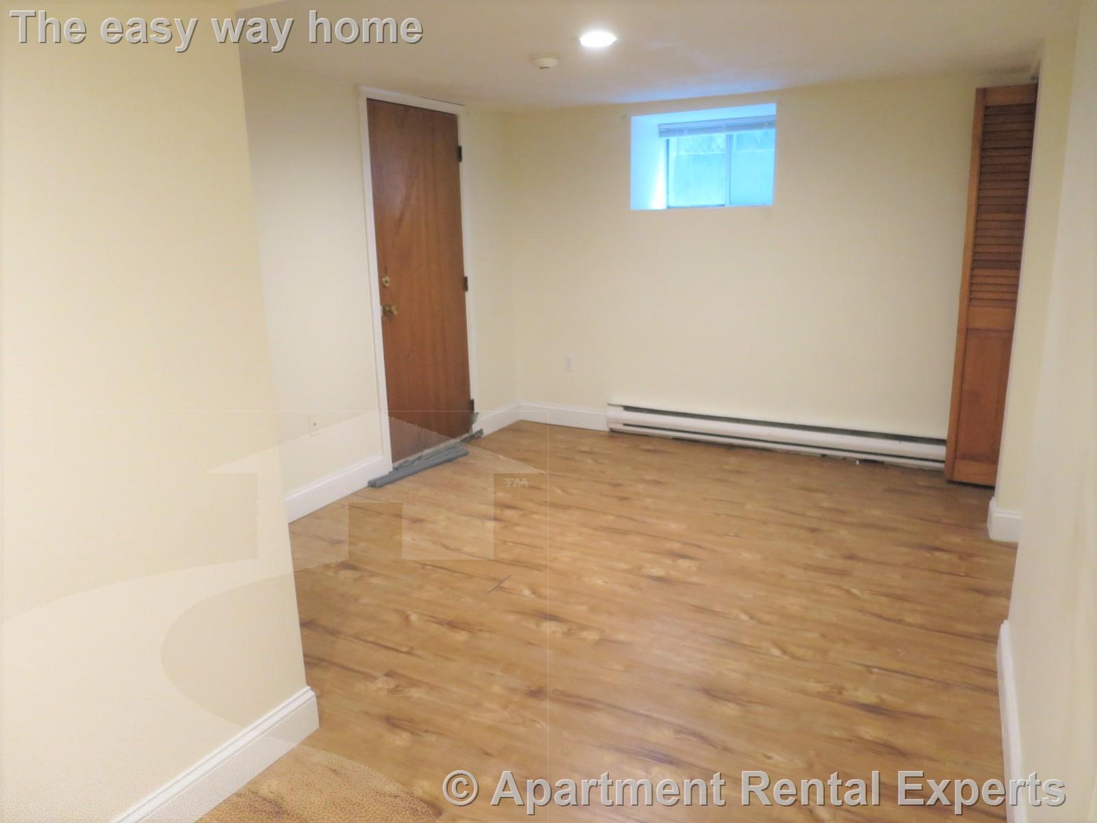 1 bed, 1 bath apartment for rent at 14 Garrison Ave Unit 13, Teele Square — photo 6 of 9