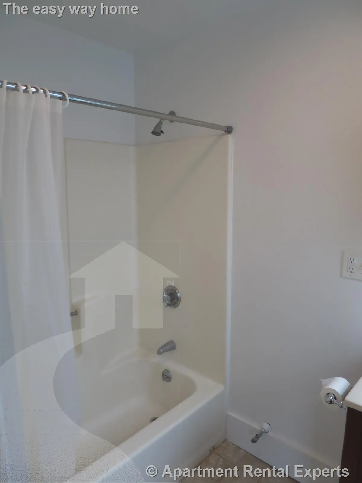 1 bed, 1 bath apartment for rent at 14 Garrison Ave Unit 2, Teele Square — photo 6 of 7