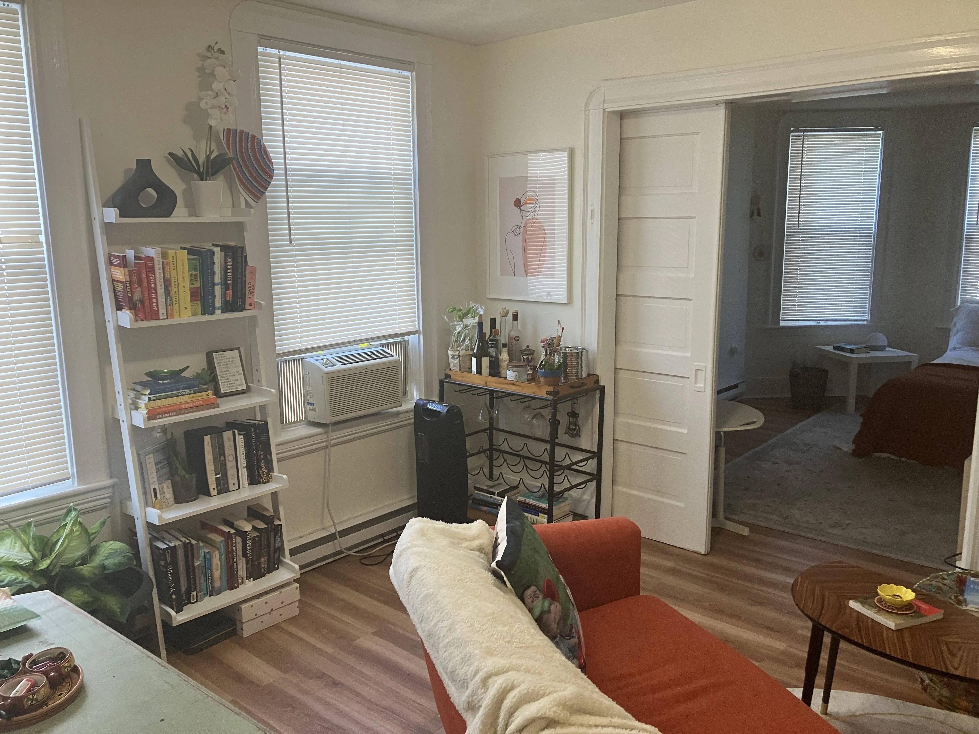 1 bed, 1 bath apartment for rent at 14 Garrison Ave Unit 3, Teele Square — photo 8 of 8