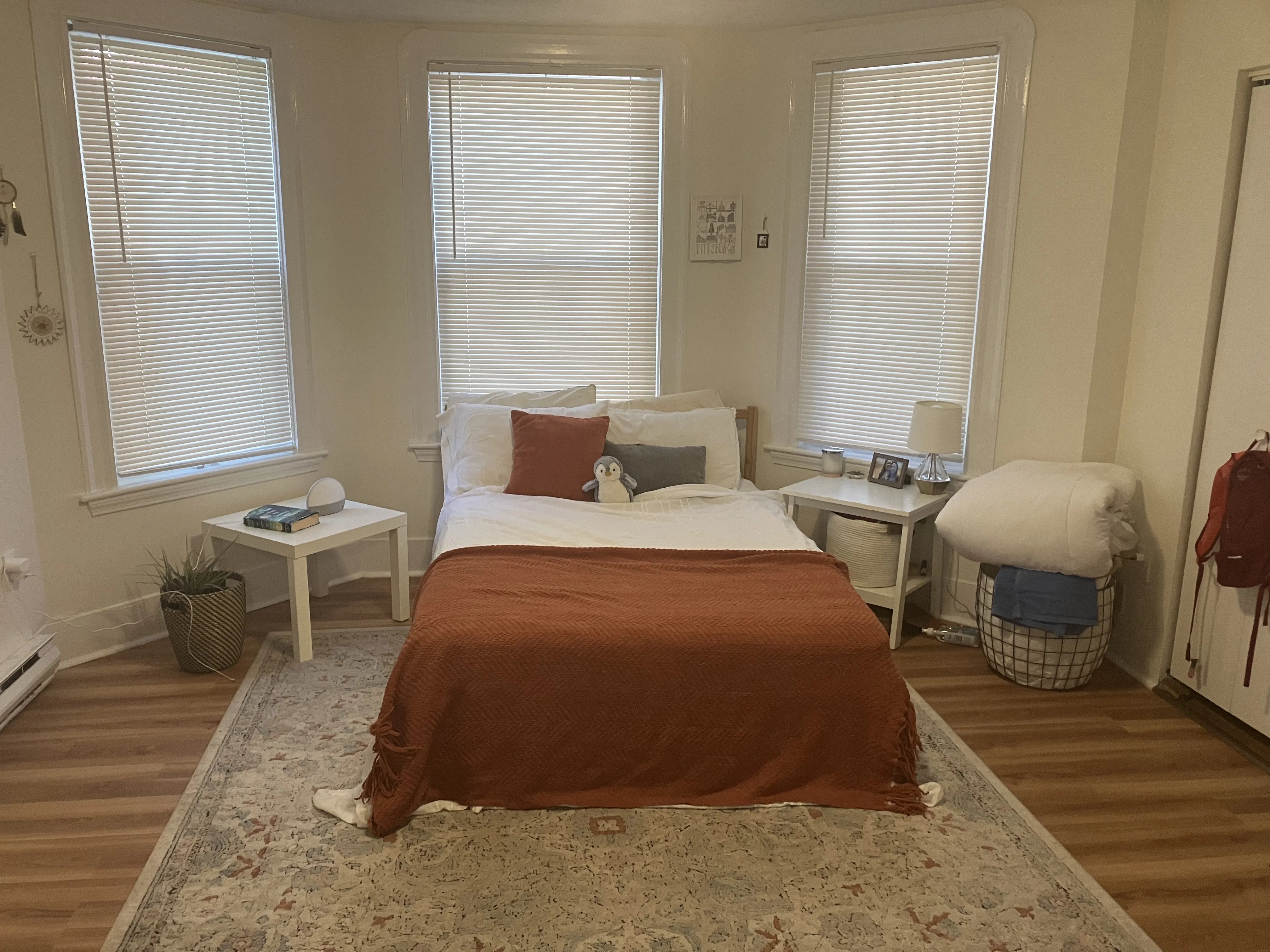 1 bed, 1 bath apartment for rent at 14 Garrison Ave Unit 3, Teele Square — photo 4 of 8