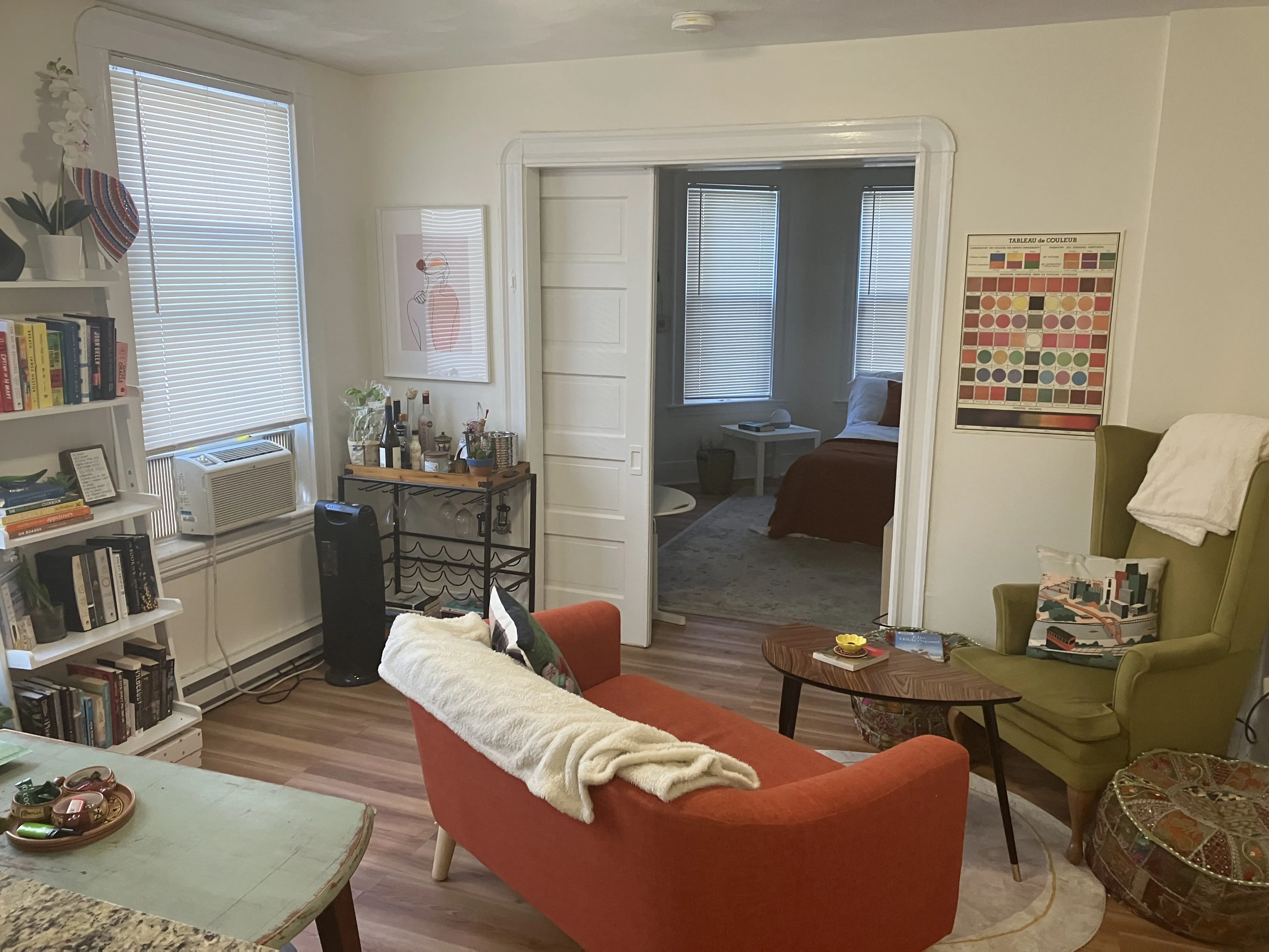1 bed, 1 bath apartment for rent at 14 Garrison Ave Unit 3, Teele Square — photo 3 of 8