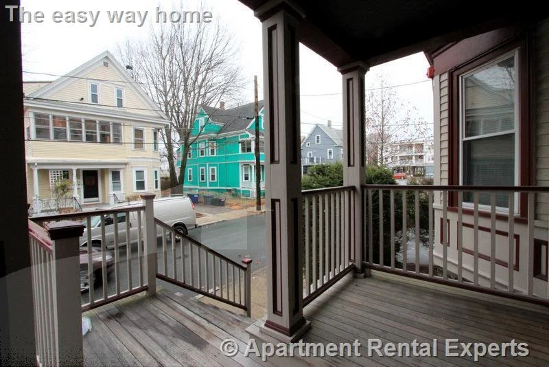 1 bed, 1 bath apartment for rent at 14 Garrison Ave Unit 4, Teele Square — photo 6 of 8