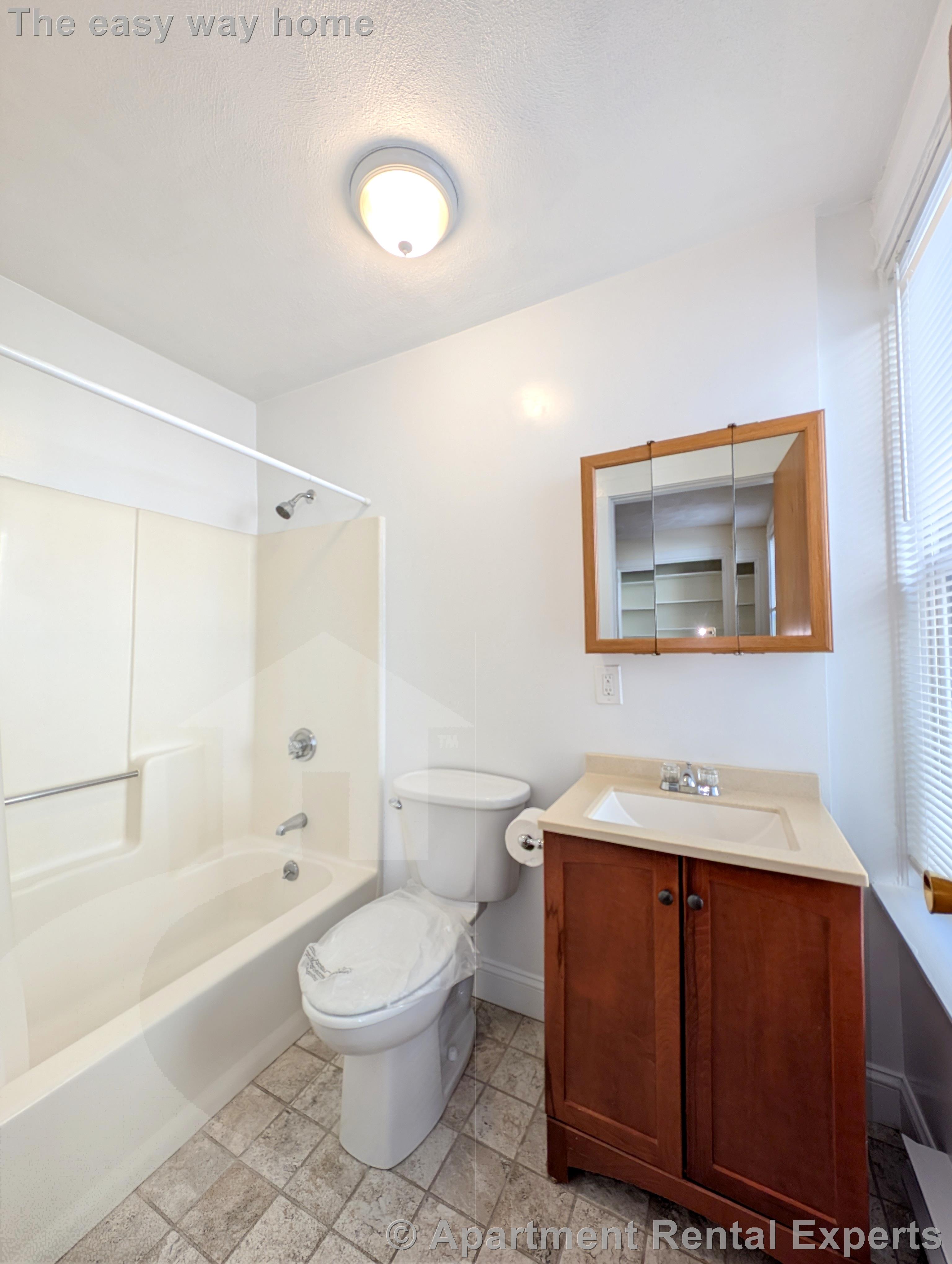 1 bed, 1 bath apartment for rent at 14 Garrison Ave Unit 6, Teele Square — photo 6 of 13
