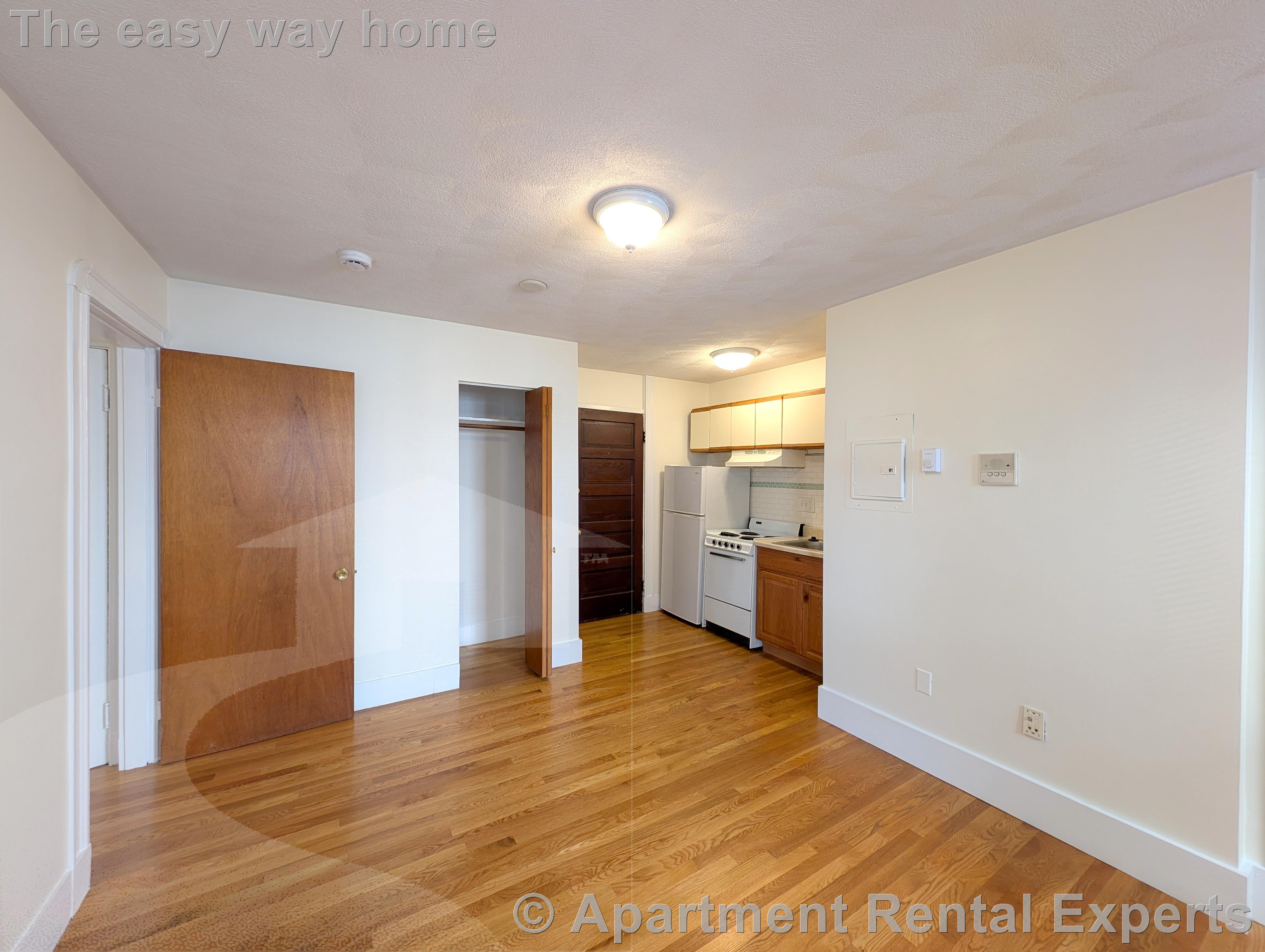 1 bed, 1 bath apartment for rent at 14 Garrison Ave Unit 6, Teele Square — photo 4 of 13
