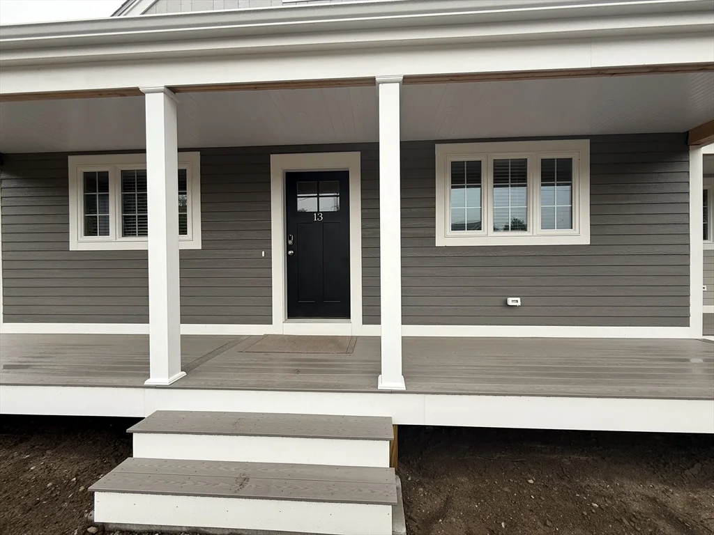 2 bed, 1 bath apartment for rent at 14 Glacier Path Unit 14, Middleboro — photo 3 of 15
