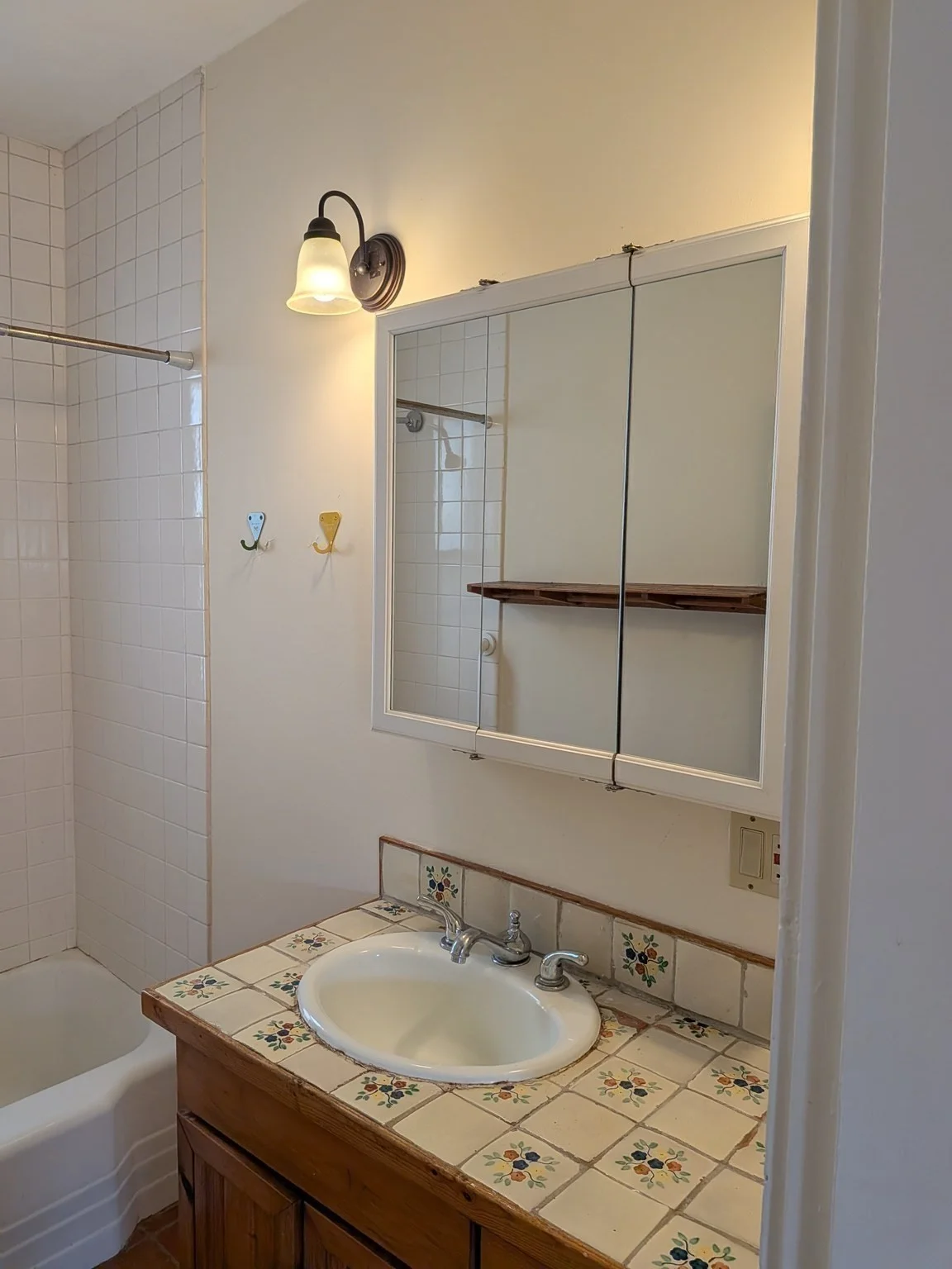 3 bed, 1 bath apartment for rent at 14 Glenwood Ave Unit 2, Cambridgeport — photo 15 of 15