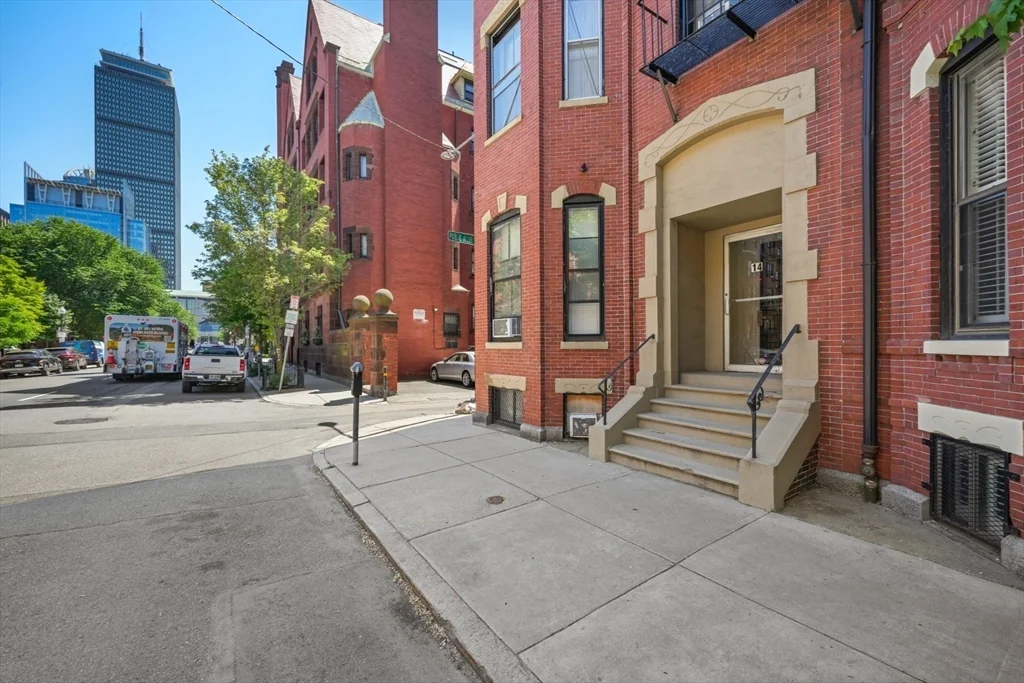 1 bed, 1 bath apartment for rent at 14 Gloucester St Unit 3B, Back Bay — photo 9 of 11