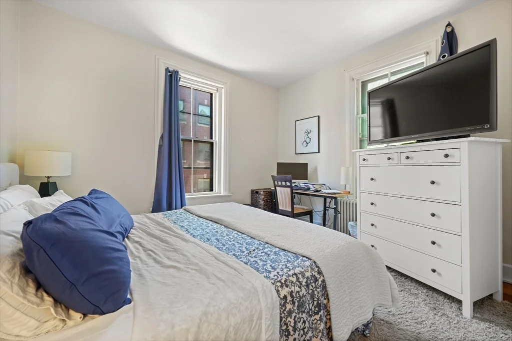 1 bed, 1 bath apartment for rent at 14 Gloucester St Unit 3B, Back Bay — photo 6 of 11