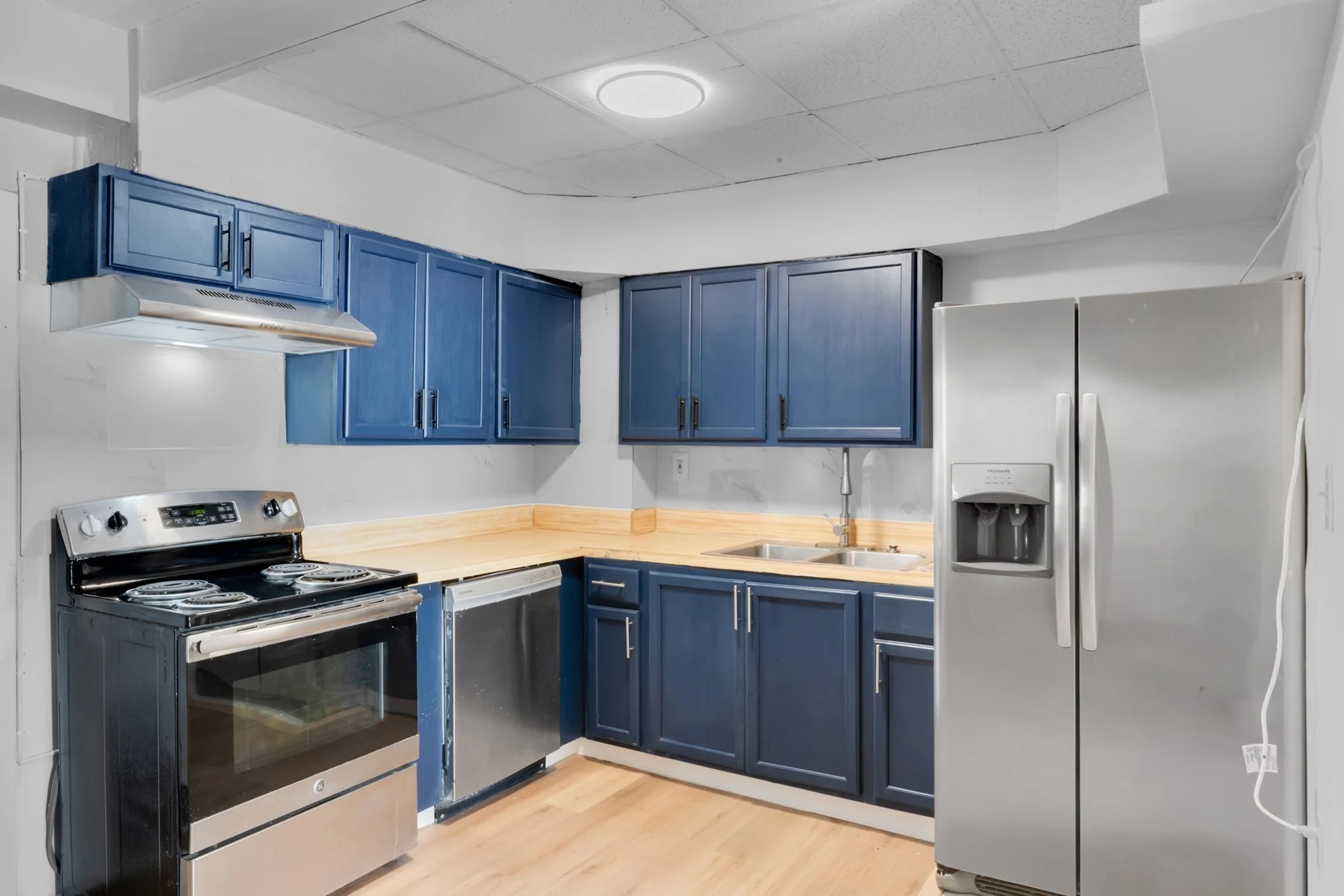4 bed, 1 bath apartment for rent at 14 Grand St Unit 1, Leominster — photo 8 of 22
