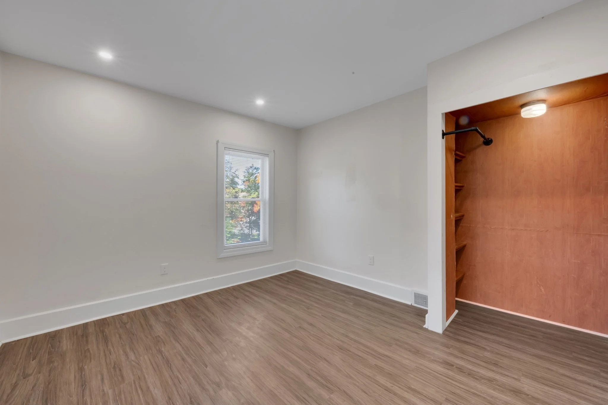 4 bed, 1 bath apartment for rent at 14 Grand St Unit 1, Leominster — photo 17 of 22