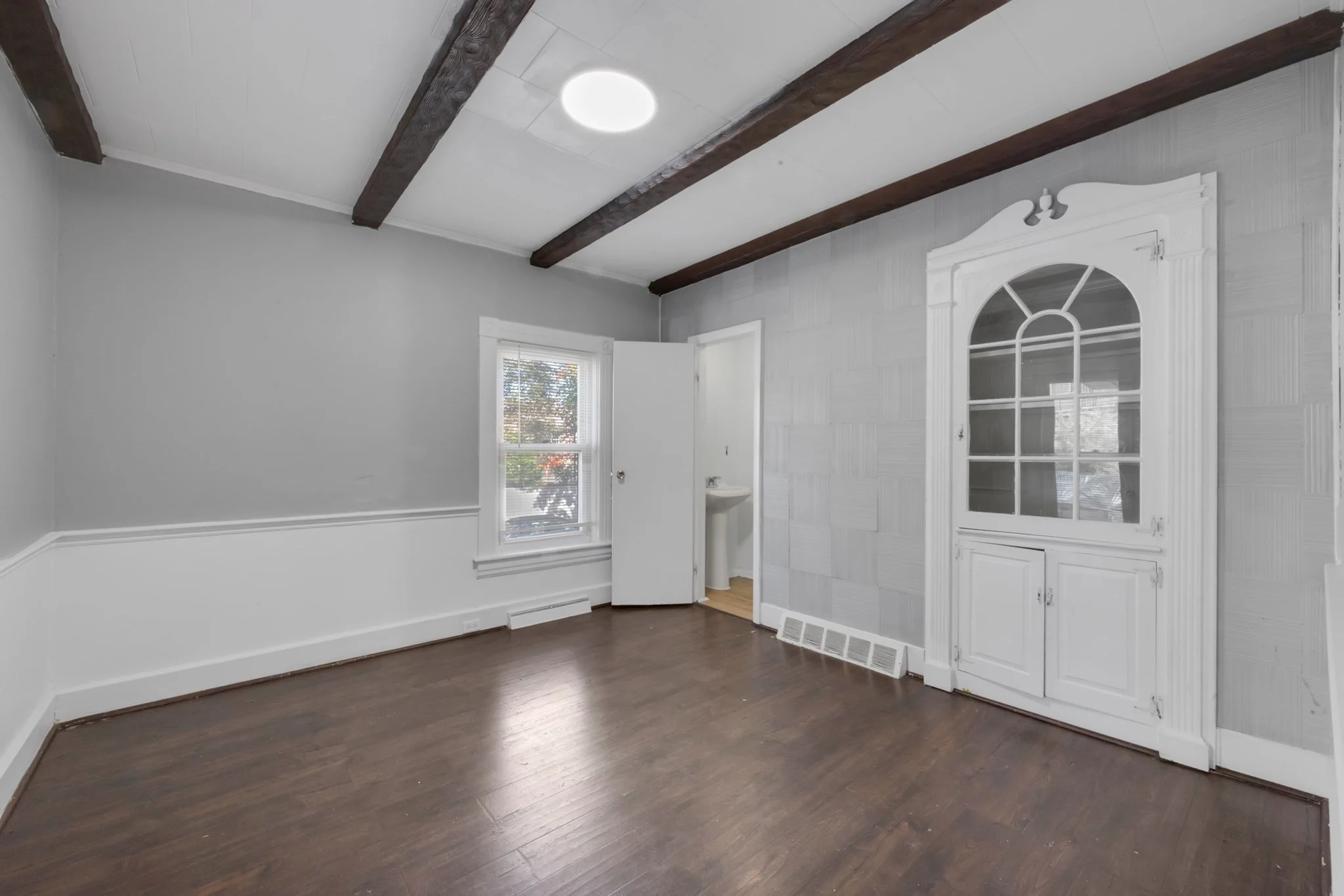 4 bed, 1 bath apartment for rent at 14 Grand St Unit 1, Leominster — photo 11 of 22