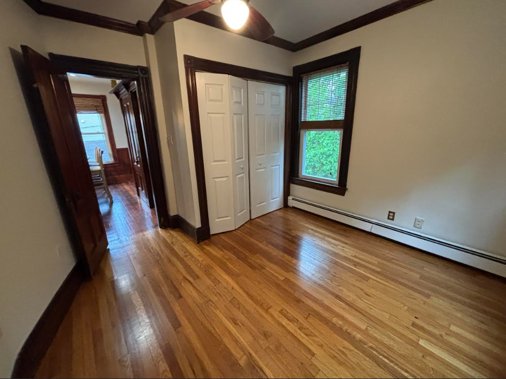 2.5 bed, 1 bath apartment for rent at 14 Greenwood Ter Unit 2, Ward Two — photo 17 of 19