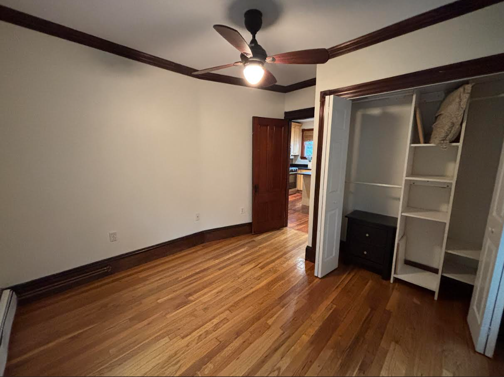 2.5 bed, 1 bath apartment for rent at 14 Greenwood Ter Unit 2, Ward Two — photo 16 of 19