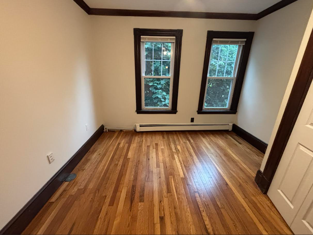 2.5 bed, 1 bath apartment for rent at 14 Greenwood Ter Unit 2, Ward Two — photo 13 of 19