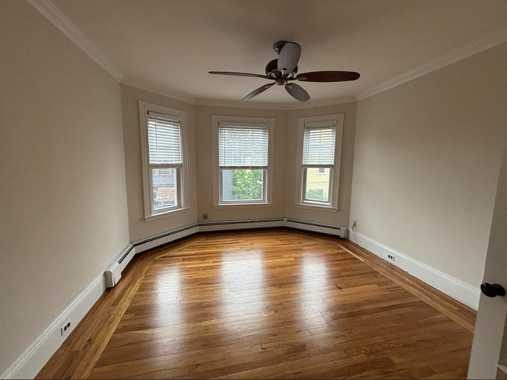 2.5 bed, 1 bath apartment for rent at 14 Greenwood Ter Unit 2, Ward Two — photo 9 of 19