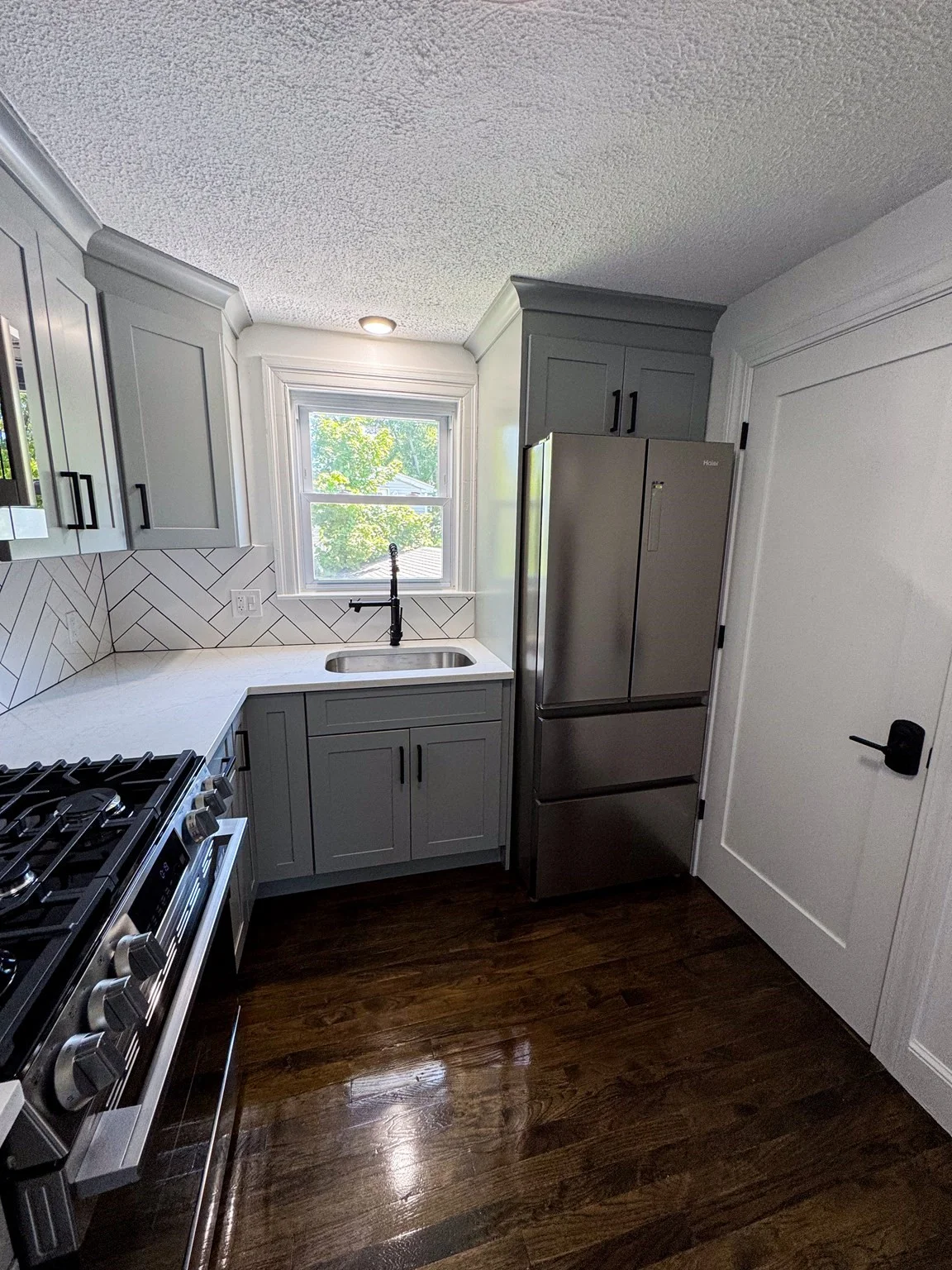 2 bed, 1 bath apartment for rent at 14 Grew Hill Rd Unit 2, Roslindale — photo 7 of 13