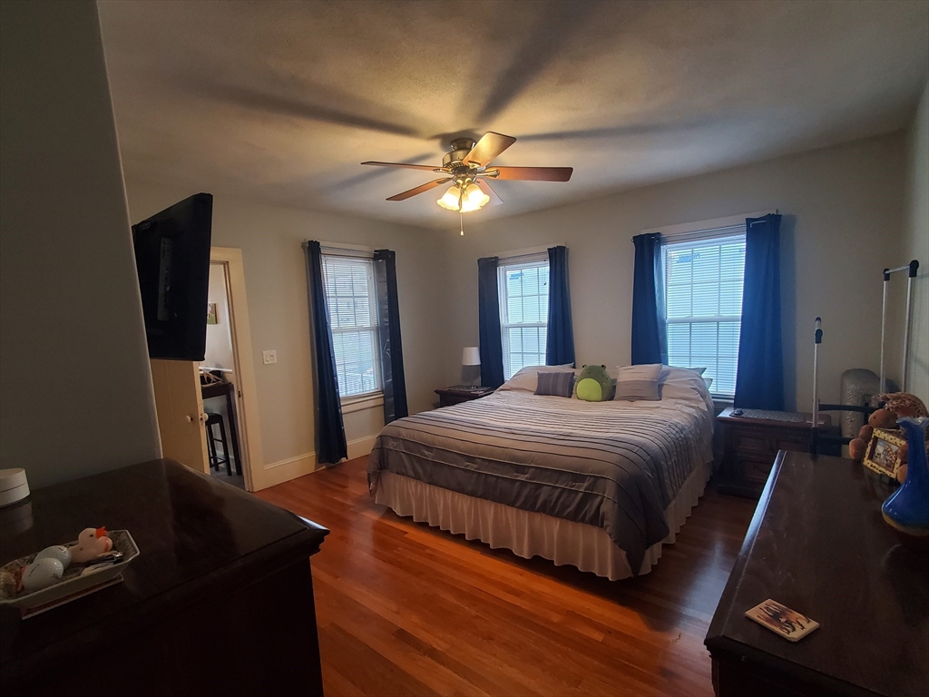 2 bed, 1 bath apartment for rent at 14 Greystone Unit 2, West Quincy — photo 10 of 17