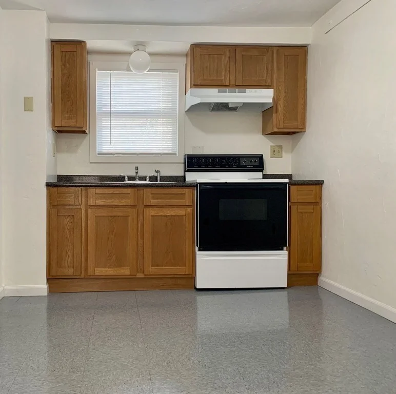 1 bed, 1 bath apartment for rent at 14 Groton St Unit 6, Ayer