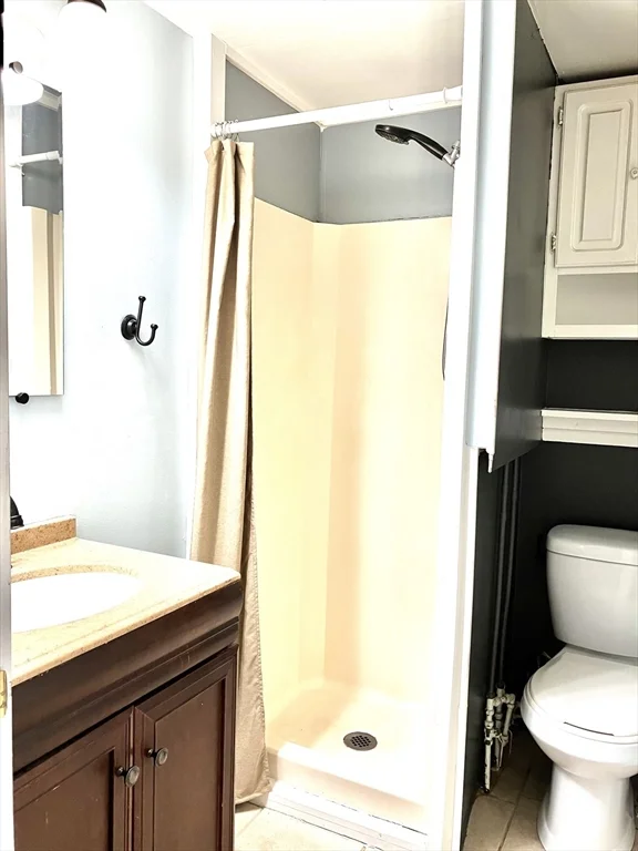 2 bed, 1 bath apartment for rent at 14 Grove Unit 2A, Merrimac — photo 9 of 13