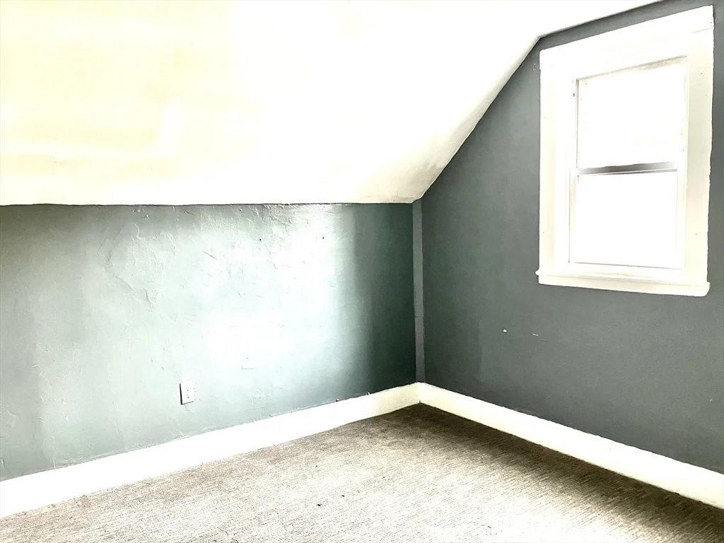 2 bed, 1 bath apartment for rent at 14 Grove Unit 2A, Merrimac — photo 10 of 13