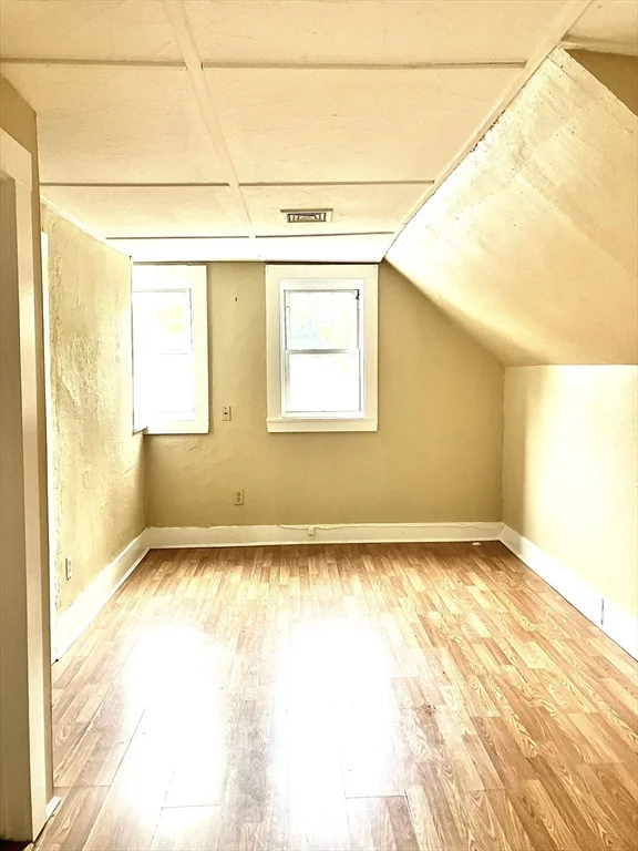 2 bed, 1 bath apartment for rent at 14 Grove Unit 2A, Merrimac — photo 5 of 13