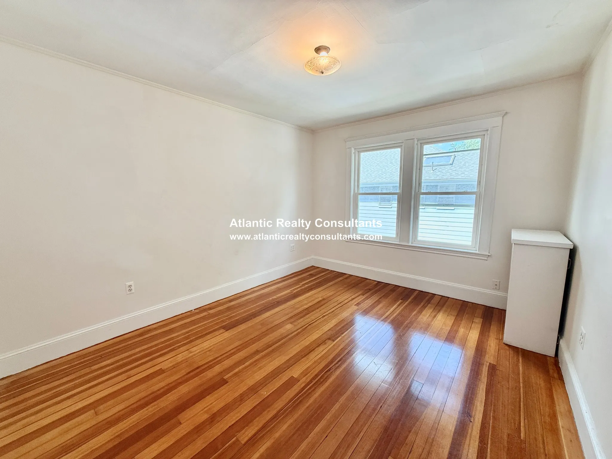 6 bed, 2 bath apartment for rent at 14 Hammondswood Rd Unit 2, Chestnut Hill — photo 19 of 23