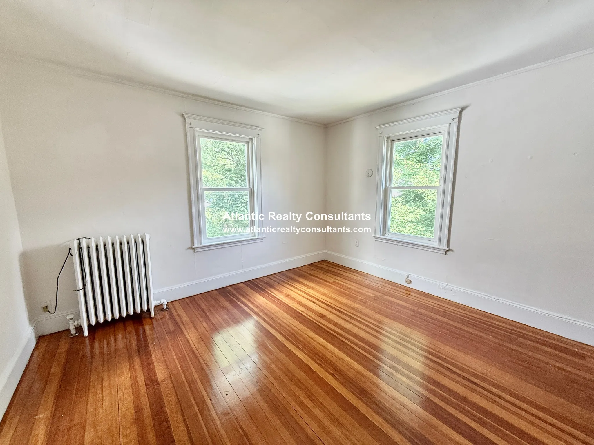 6 bed, 2 bath apartment for rent at 14 Hammondswood Rd Unit 2, Chestnut Hill — photo 17 of 23