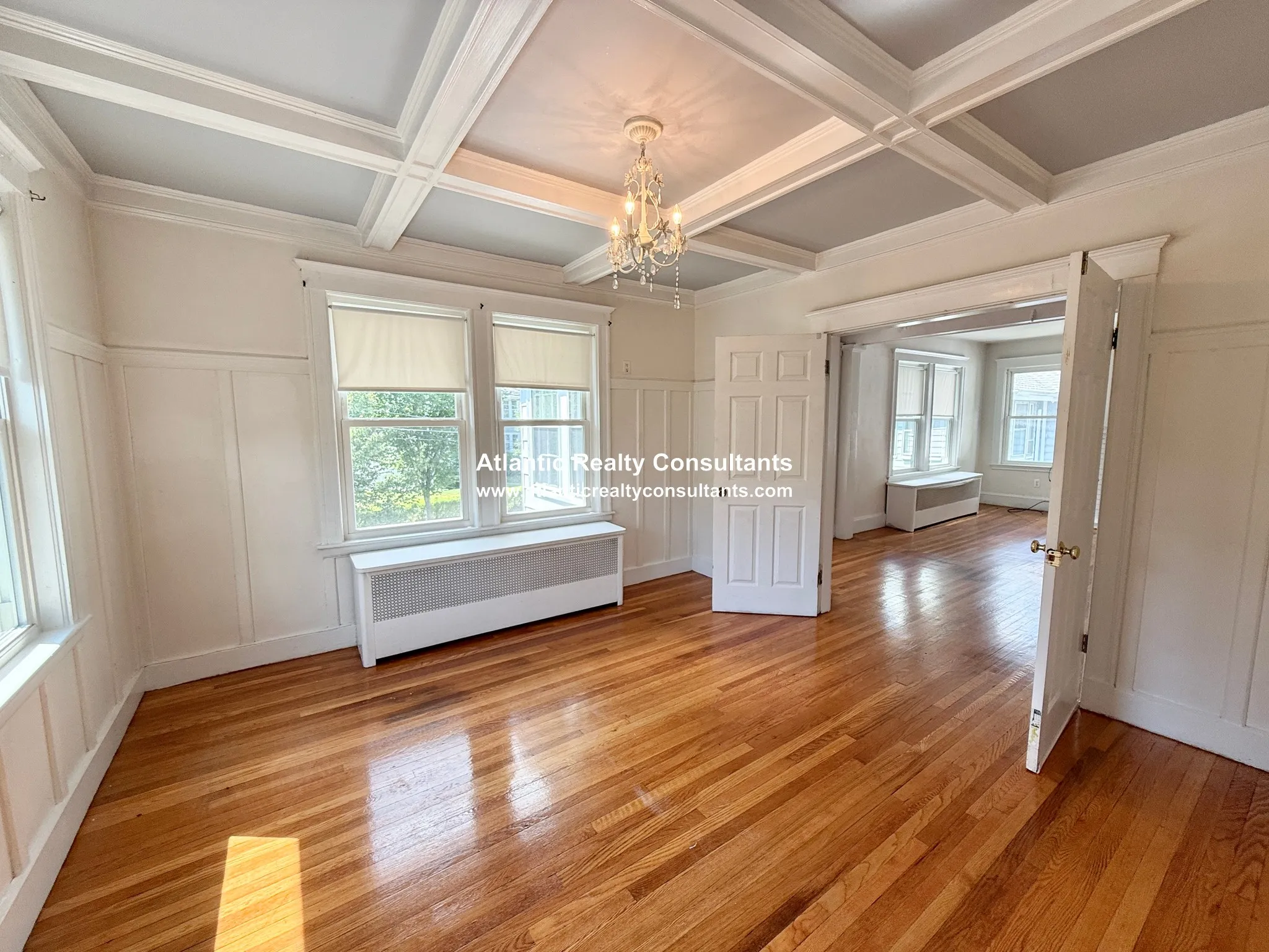 6 bed, 2 bath apartment for rent at 14 Hammondswood Rd Unit 2, Chestnut Hill — photo 6 of 23