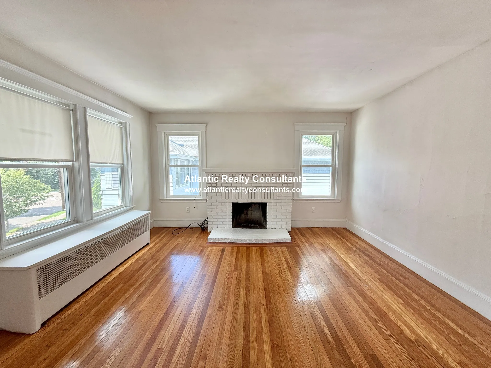 6 bed, 2 bath apartment for rent at 14 Hammondswood Rd Unit 2, Chestnut Hill