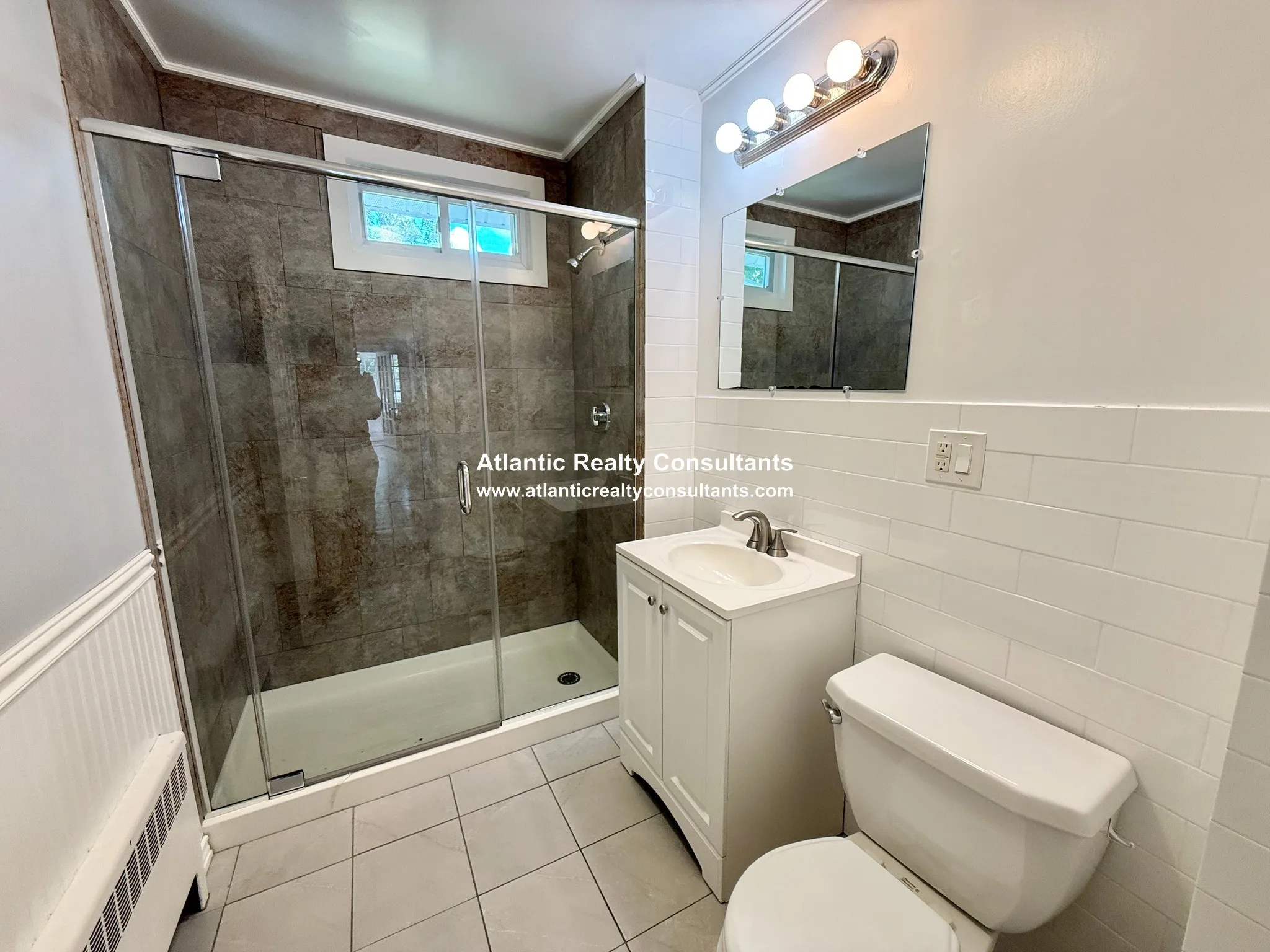 6 bed, 2 bath apartment for rent at 14 Hammondswood Rd Unit 2, Chestnut Hill — photo 16 of 23