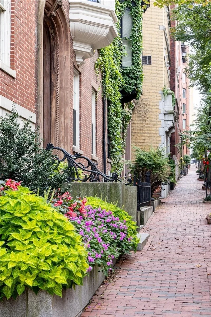 2 bed, 2 bath apartment for rent at 14 Hancock St Unit 4, Beacon Hill — photo 22 of 26