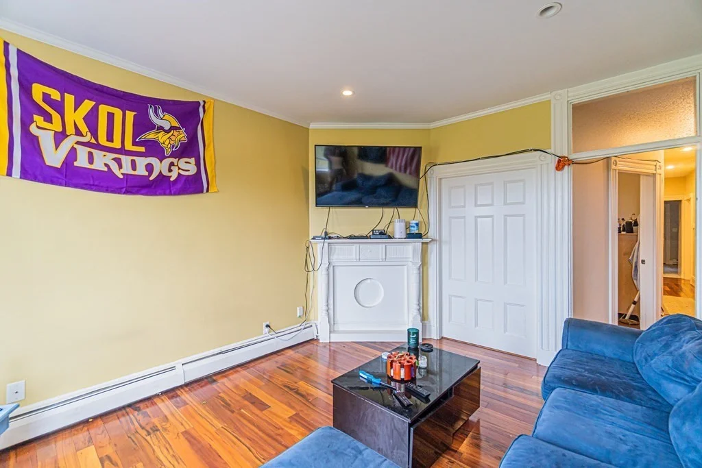 4 bed, 1.5 bath apartment for rent at 14 Harlow St Unit 1, Roxbury — photo 9 of 17