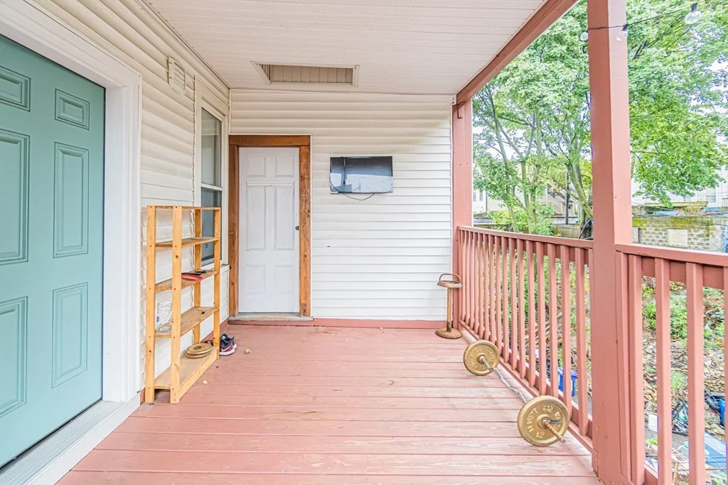4 bed, 1.5 bath apartment for rent at 14 Harlow St Unit 3, Roxbury — photo 27 of 32