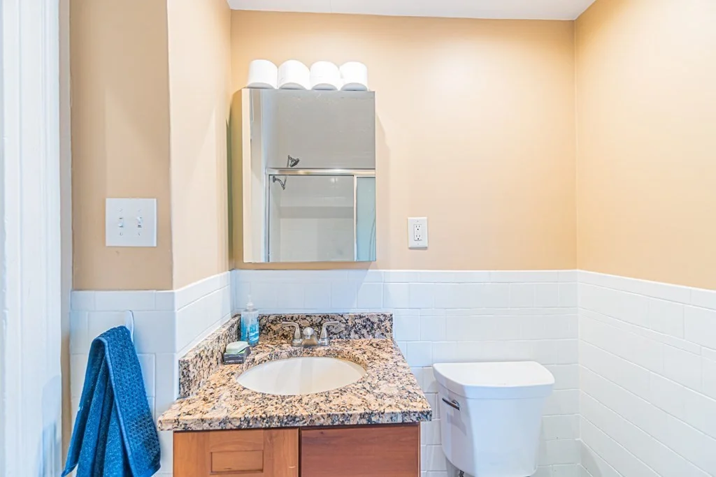 4 bed, 1.5 bath apartment for rent at 14 Harlow St Unit 3, Roxbury — photo 13 of 32