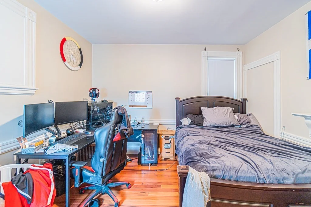 4 bed, 1.5 bath apartment for rent at 14 Harlow St Unit 3, Roxbury — photo 17 of 32