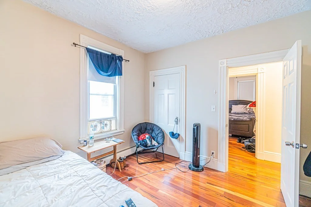 4 bed, 1.5 bath apartment for rent at 14 Harlow St Unit 3, Roxbury — photo 21 of 32