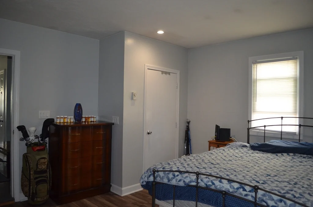 1 bed, 1 bath apartment for rent at 14 Hartford Ave E, Uxbridge — photo 14 of 18