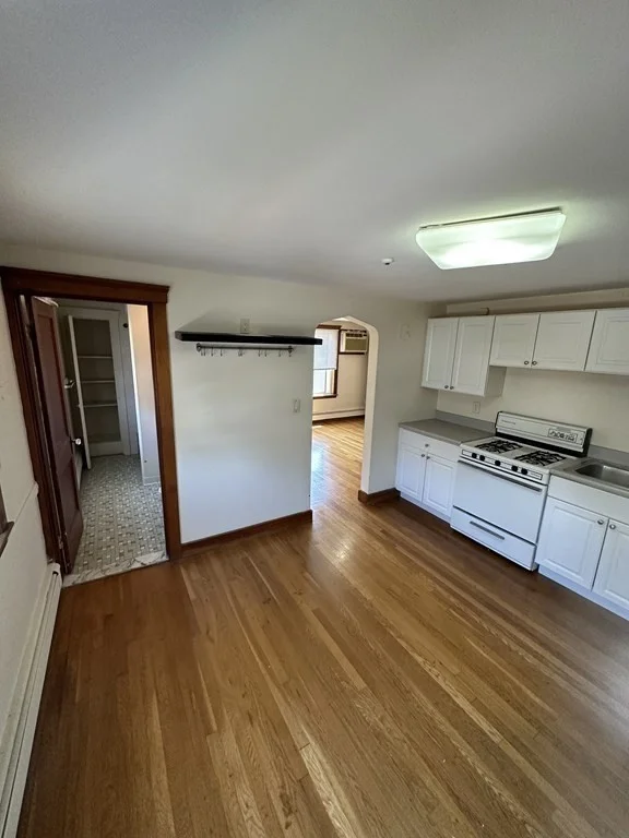 1 bed, 1 bath apartment for rent at 14 Hartwell St Unit 14B, Waltham — photo 3 of 8