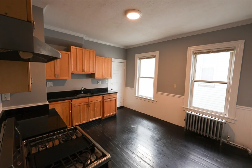 4 bed, 1 bath apartment for rent at 14 Hartwell St Unit 3, Dorchester — photo 1 of 21