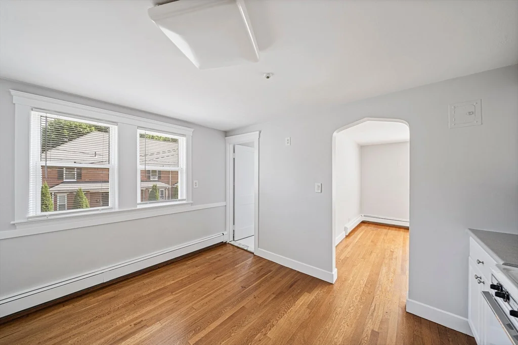 1 bed, 1 bath apartment for rent at 14 Hartwell St Unit B, Waltham — photo 4 of 24
