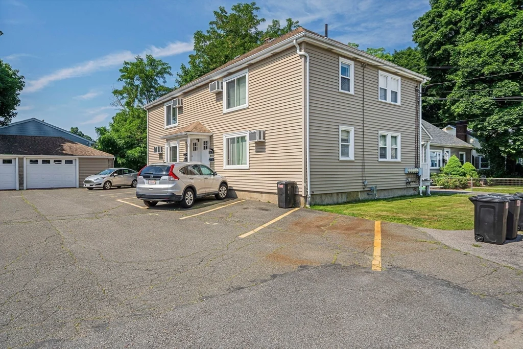 1 bed, 1 bath apartment for rent at 14 Hartwell St Unit B, Waltham — photo 17 of 24