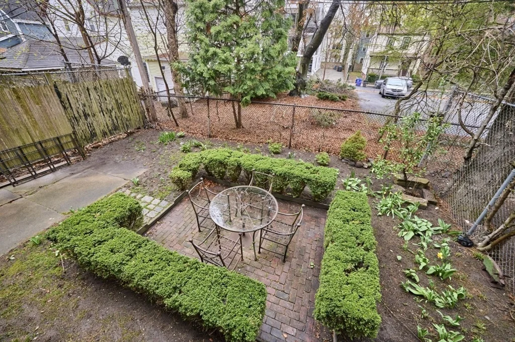 2 bed, 1 bath apartment for rent at 14 Haverford St Unit 1, Jamaica Plain — photo 18 of 22