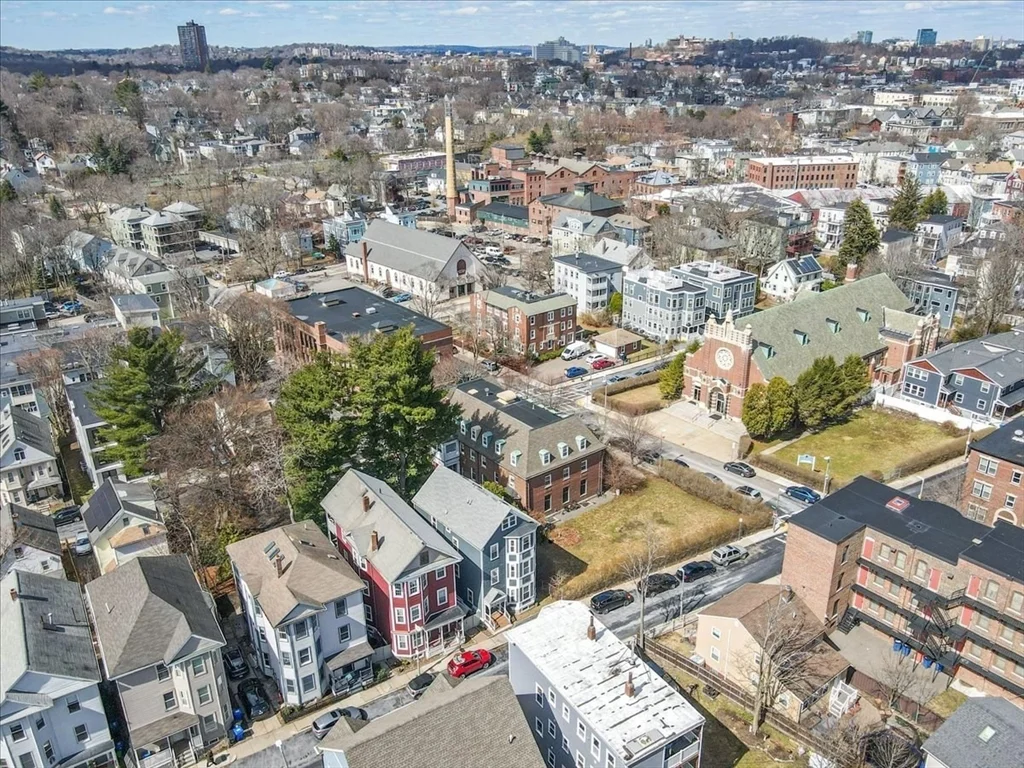2 bed, 1 bath apartment for rent at 14 Haverford St Unit 1, Jamaica Plain — photo 3 of 22