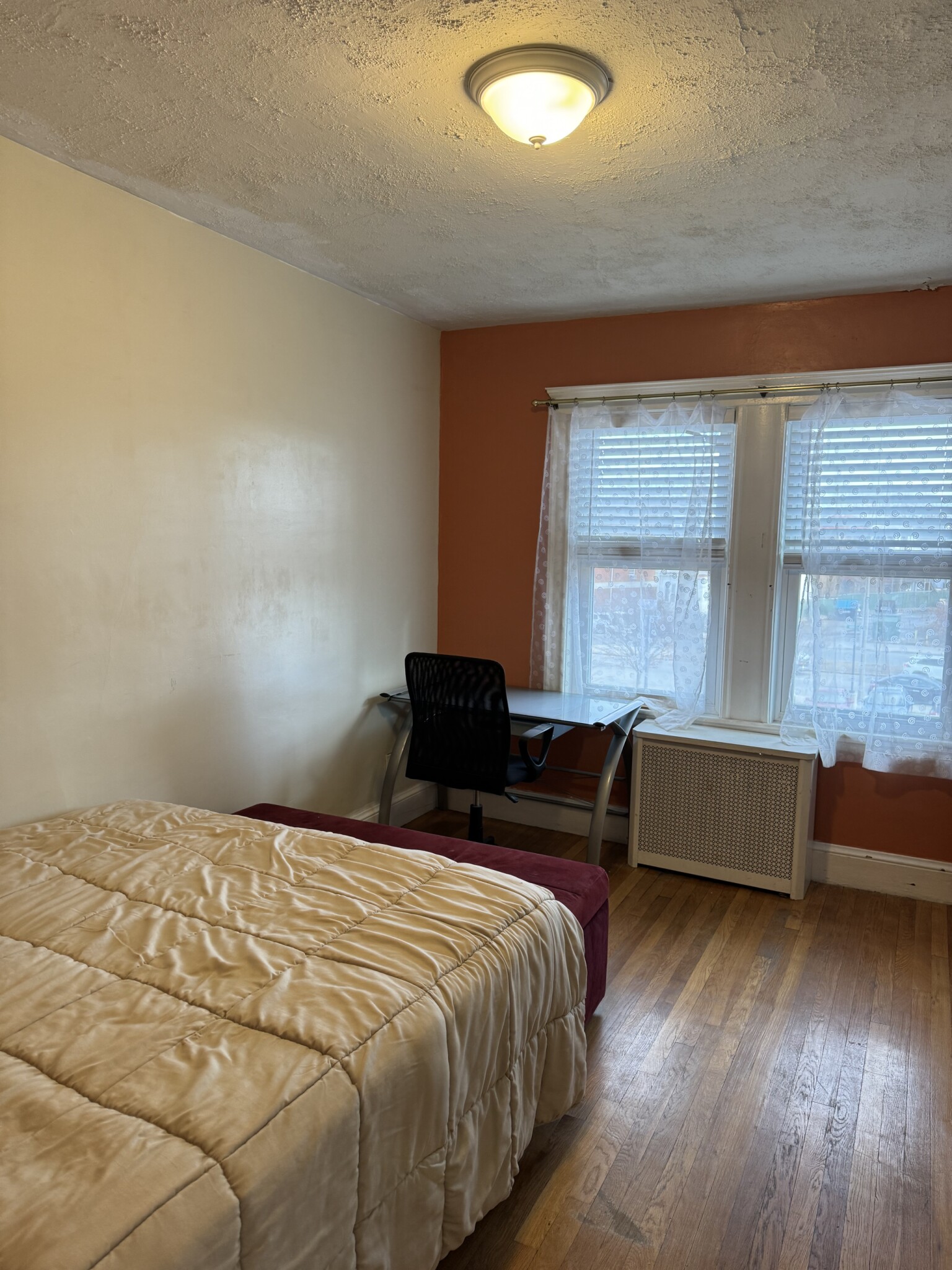 3 bed, 2 bath apartment for rent at 14 Hazelwood St Unit 3, Roxbury — photo 10 of 10