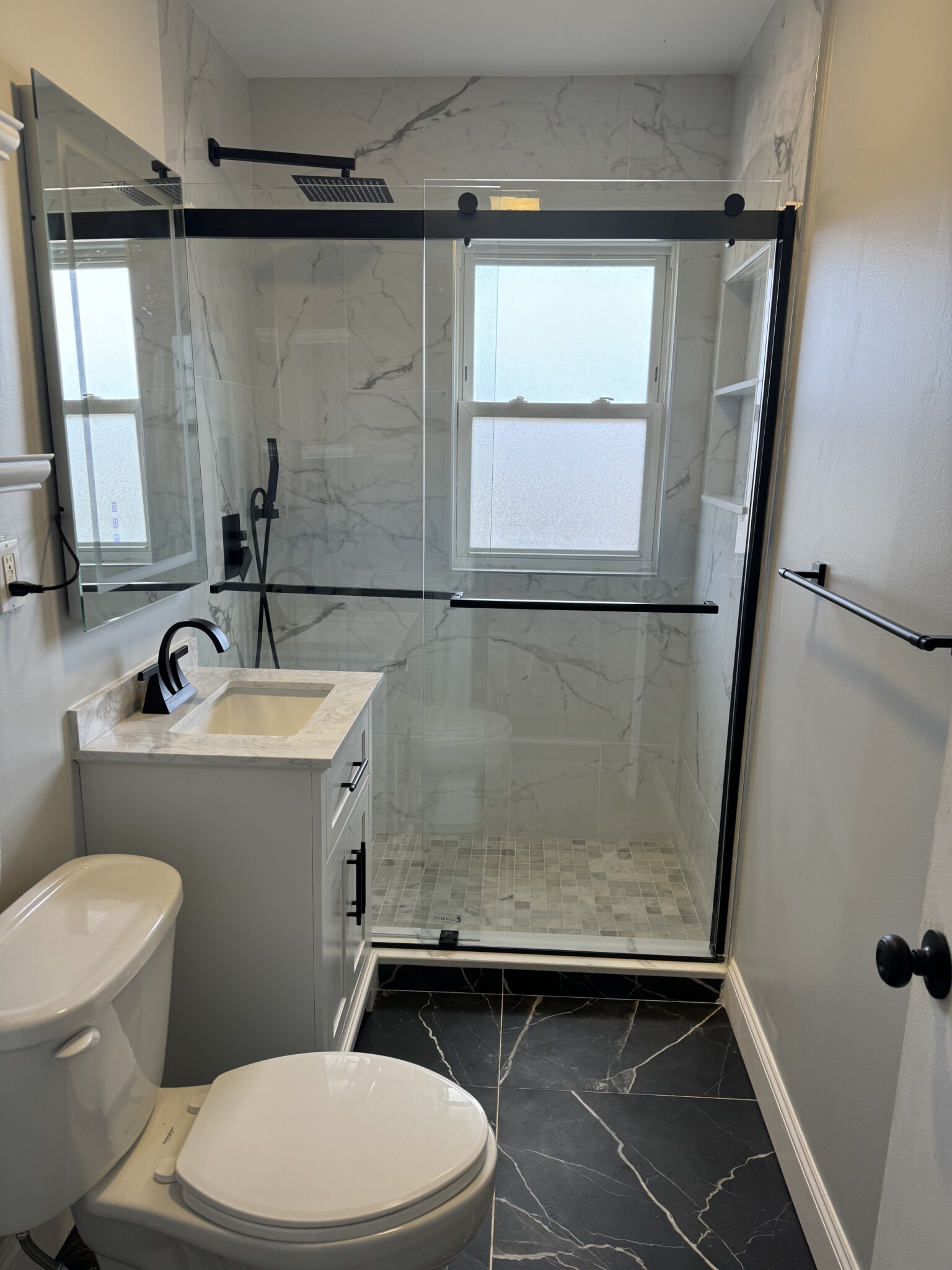 3 bed, 2 bath apartment for rent at 14 Hazelwood St Unit 3, Roxbury — photo 3 of 10