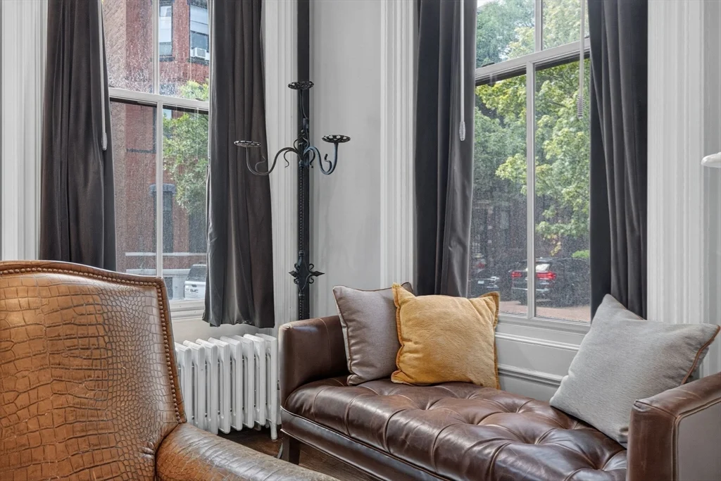 1 bed, 1 bath apartment for rent at 14 Hereford Unit 1, Back Bay — photo 8 of 22