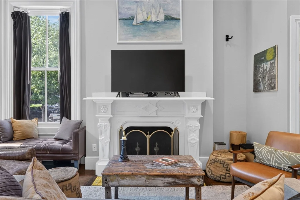 1 bed, 1 bath apartment for rent at 14 Hereford Unit 1, Back Bay — photo 7 of 22