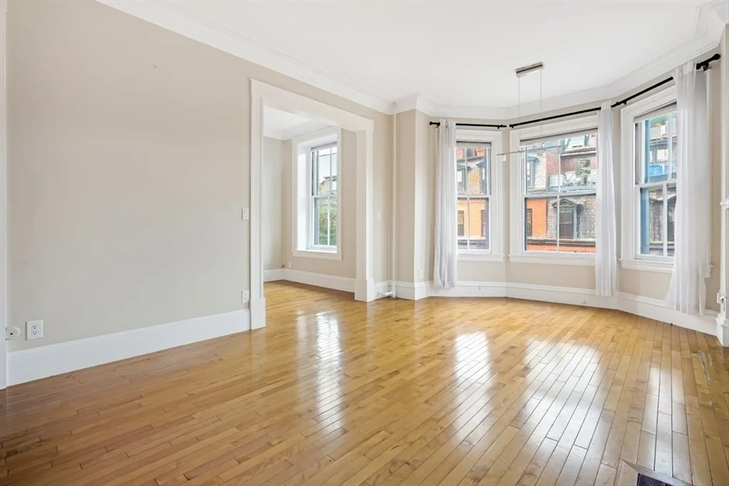 1 bed, 1 bath apartment for rent at 14 Hereford Unit 3, Back Bay — photo 2 of 13