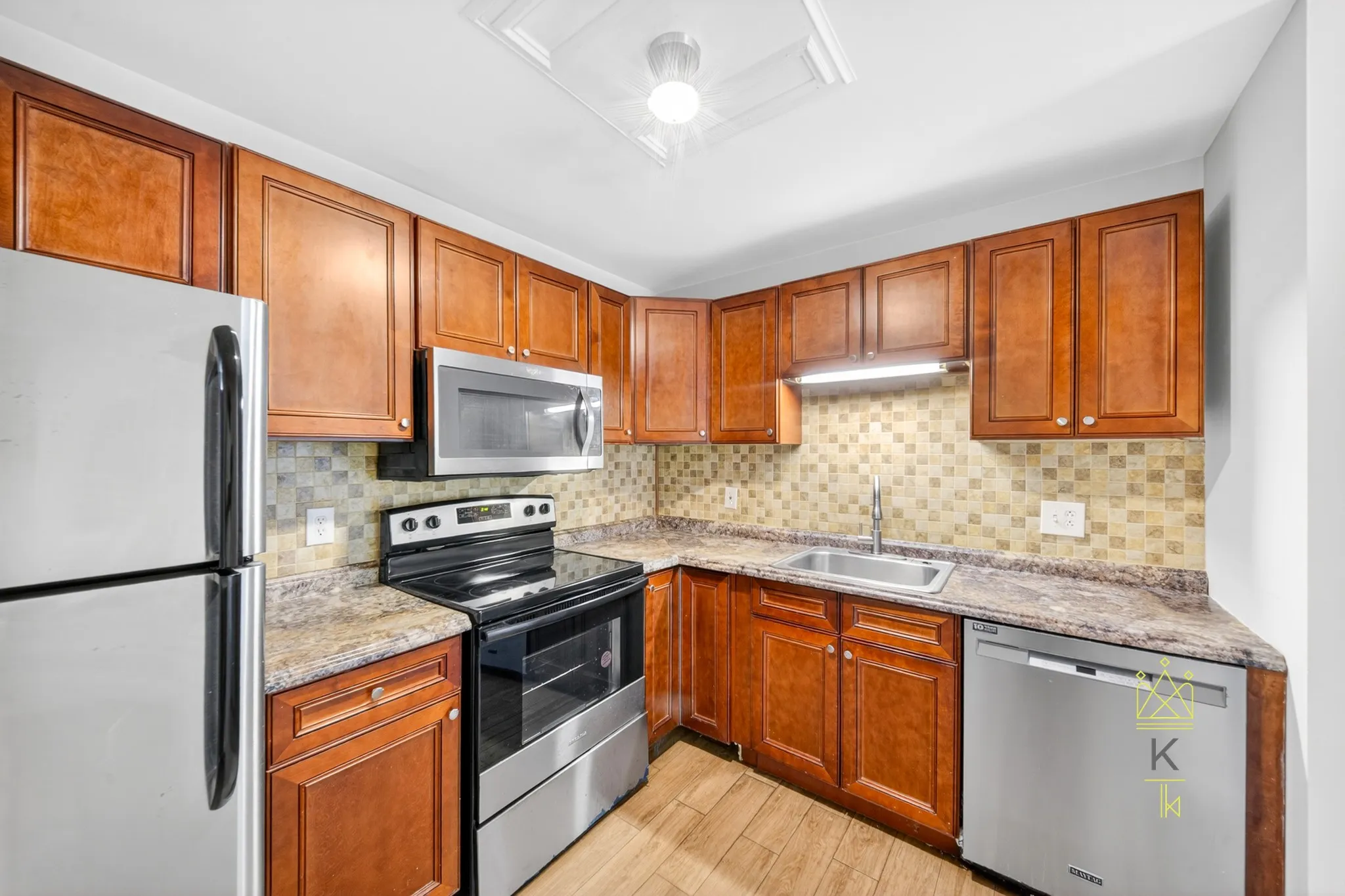 2 bed, 1 bath apartment for rent at 14 Heron St Unit 0208, West Roxbury — photo 3 of 19