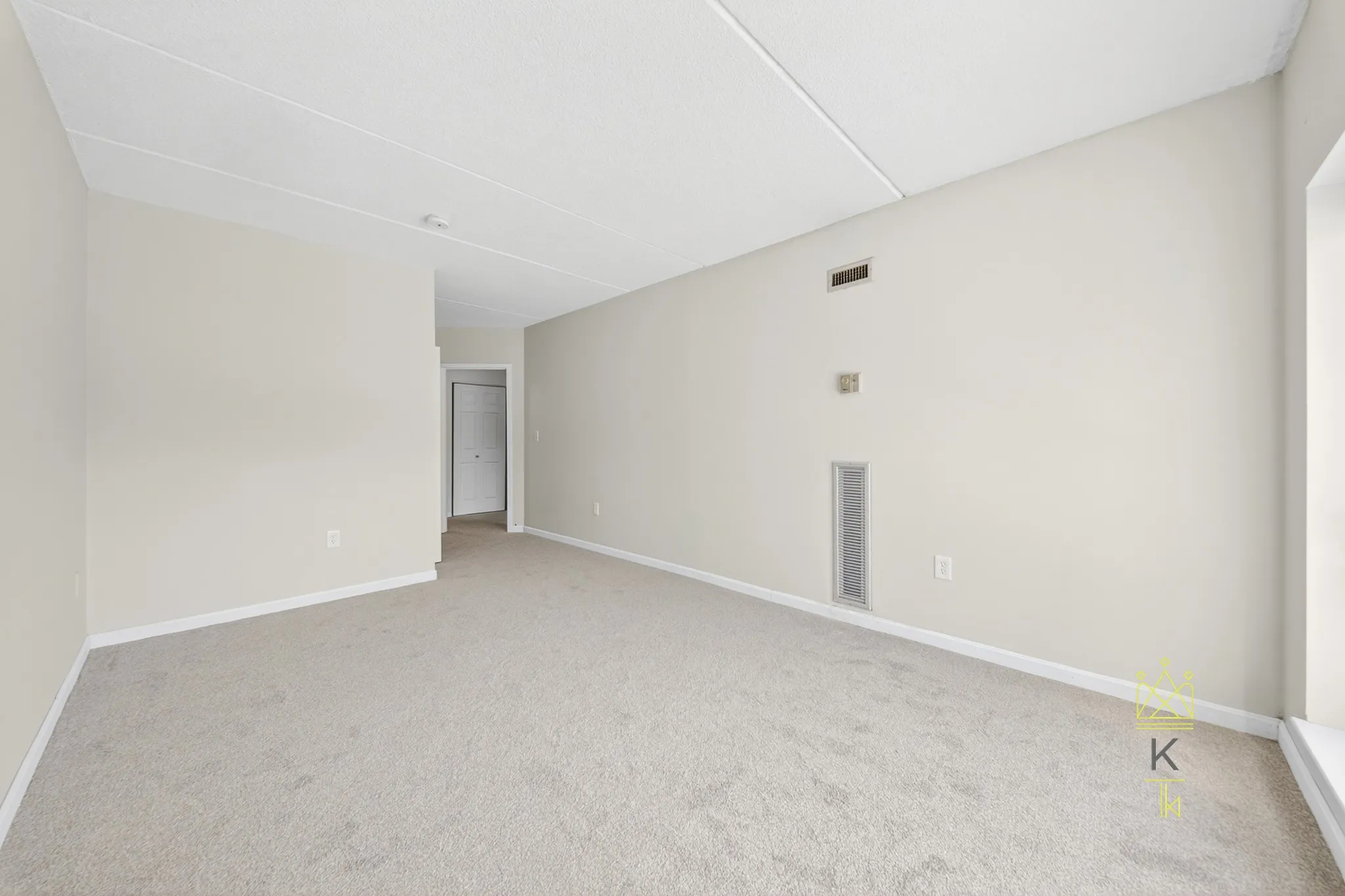 2 bed, 1 bath apartment for rent at 14 Heron St Unit 0208, West Roxbury — photo 11 of 19